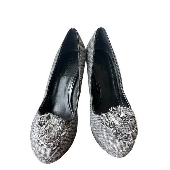Le Chateau tweed platform heels gray black bouclé flower accent high heel 4” - Picture 3 of 12